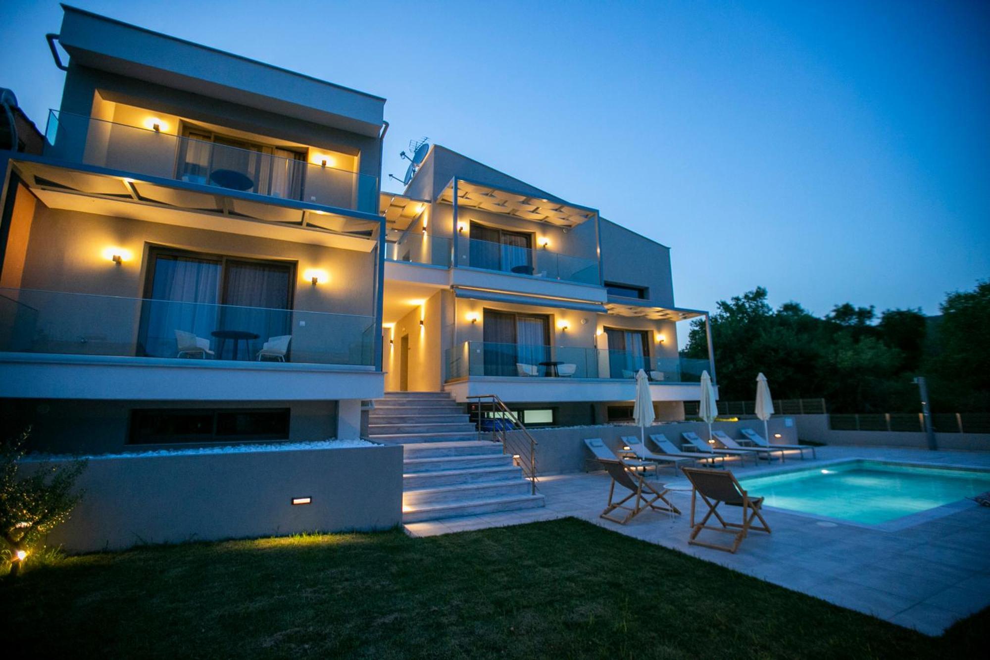 Arodo Suites Nea Iraklitsa Exterior photo
